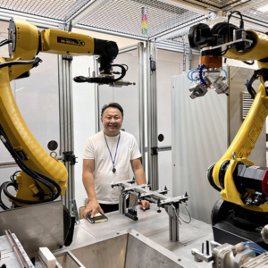 Christian Tse robot arms